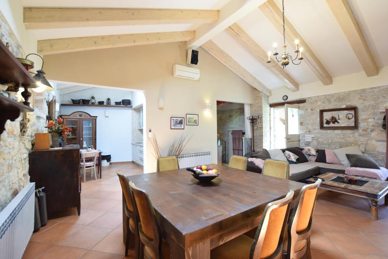 Saison Openning Prices Luxury Villa Nini With Fireplace, Private Pool, Bikes, Barbecue And Much More Poreč Zewnętrze zdjęcie